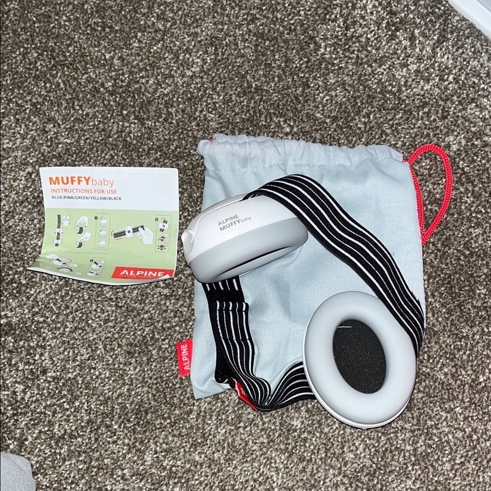 Alpine Muffy Baby Ear Protection in White and Black